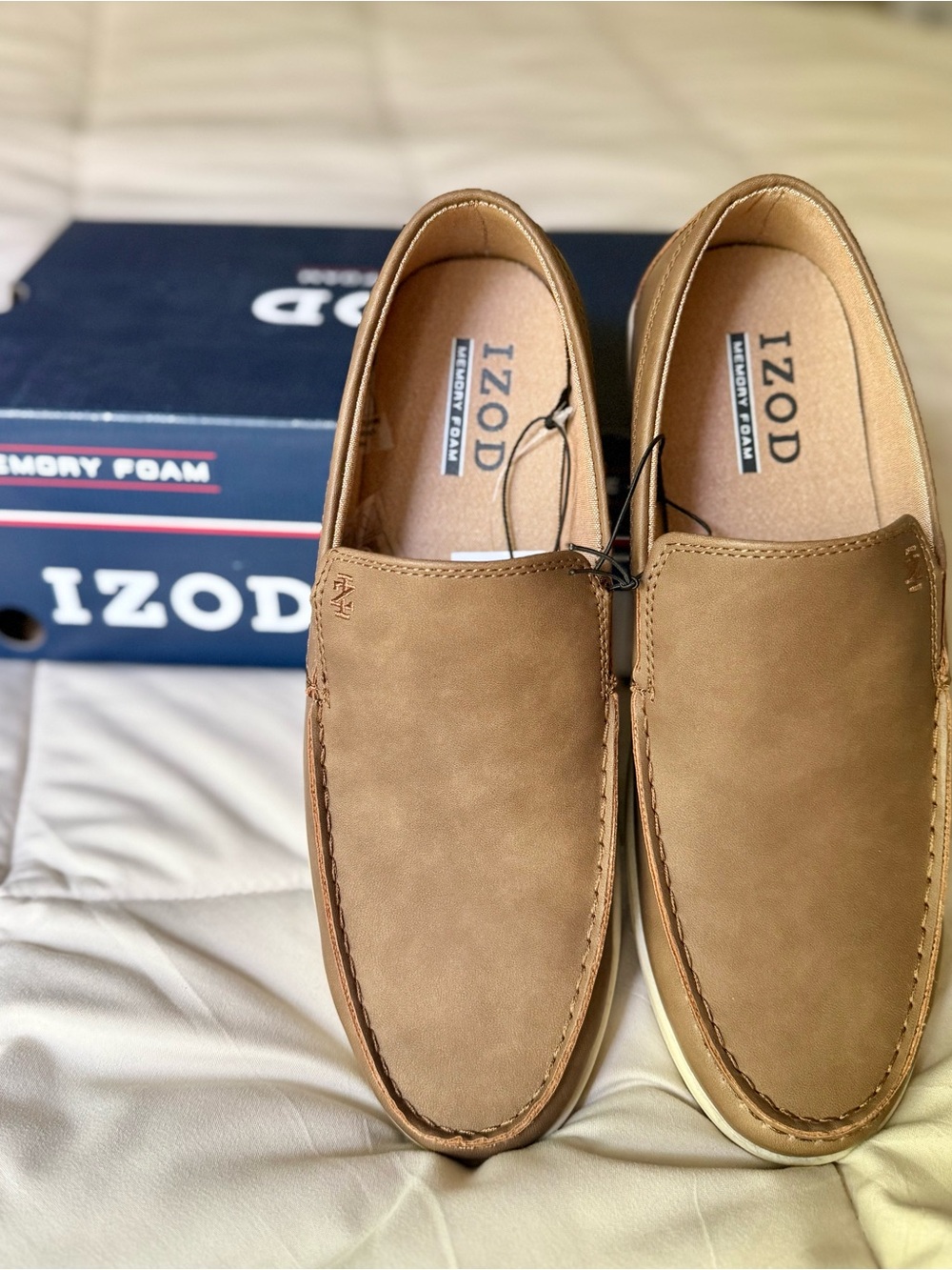 NEW Men’s Memory Foam IZOD Seapoint Slip on Loafers Size 9